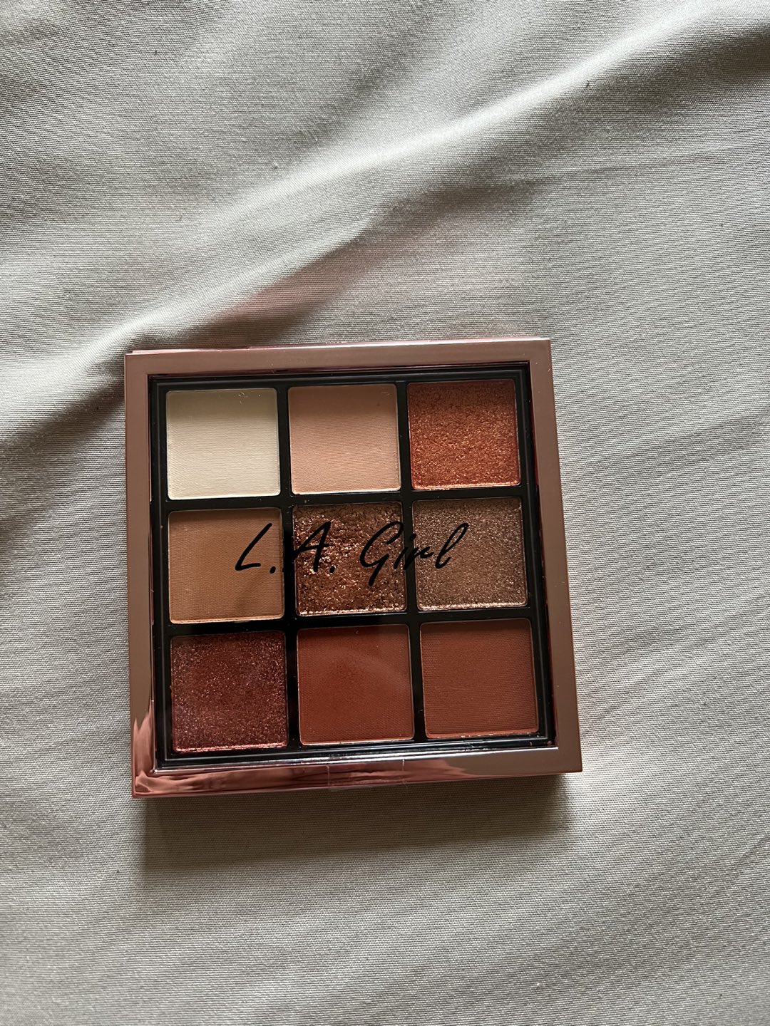 L.A. Girl eye shadow palette thumbnail
