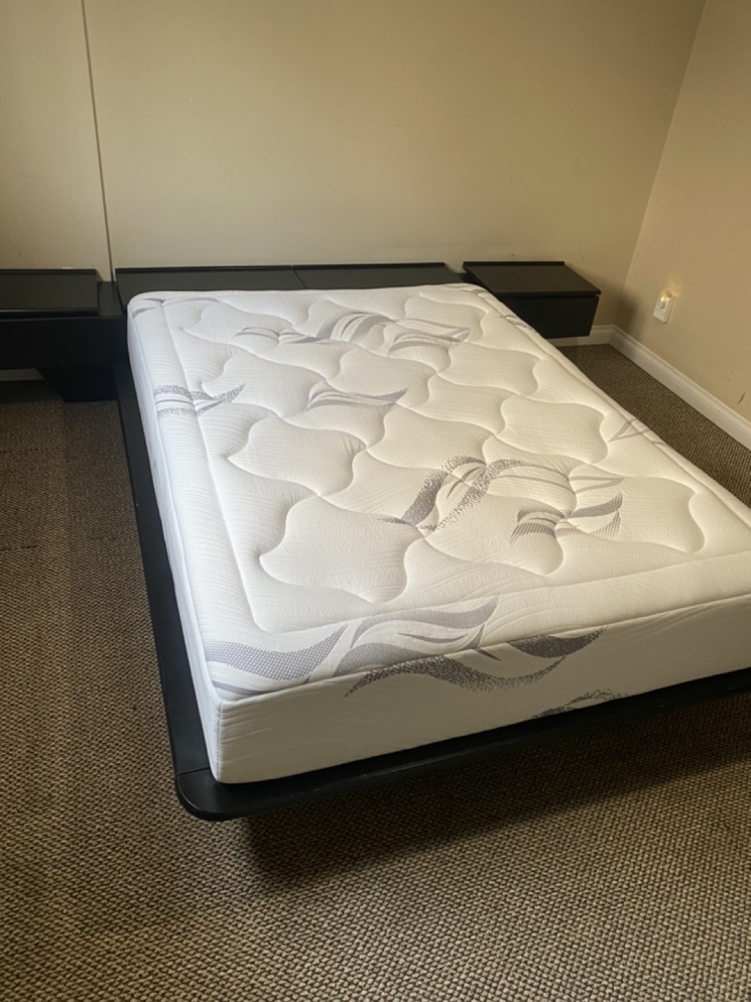 Bed and Mattress - photo 2