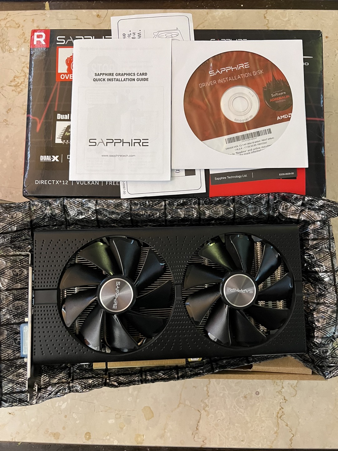 Sapphire Pulse AMD Radeon RX580 8GB GPU (EUC) image indicator(2)