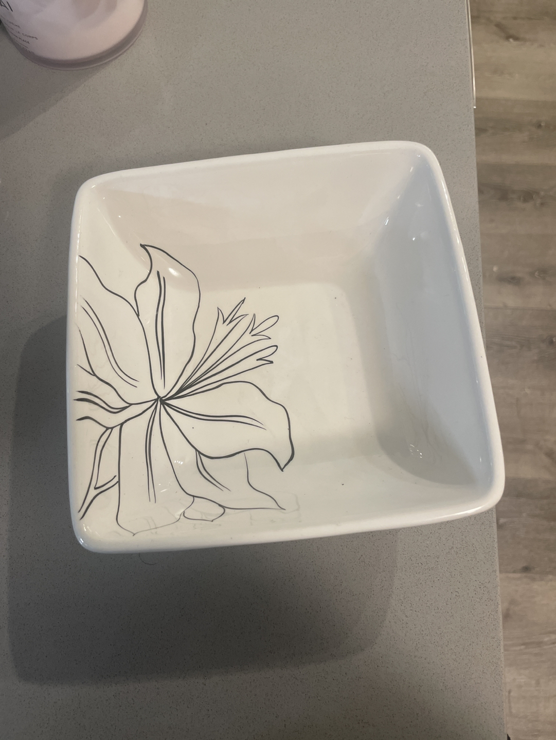 Plates and bowls