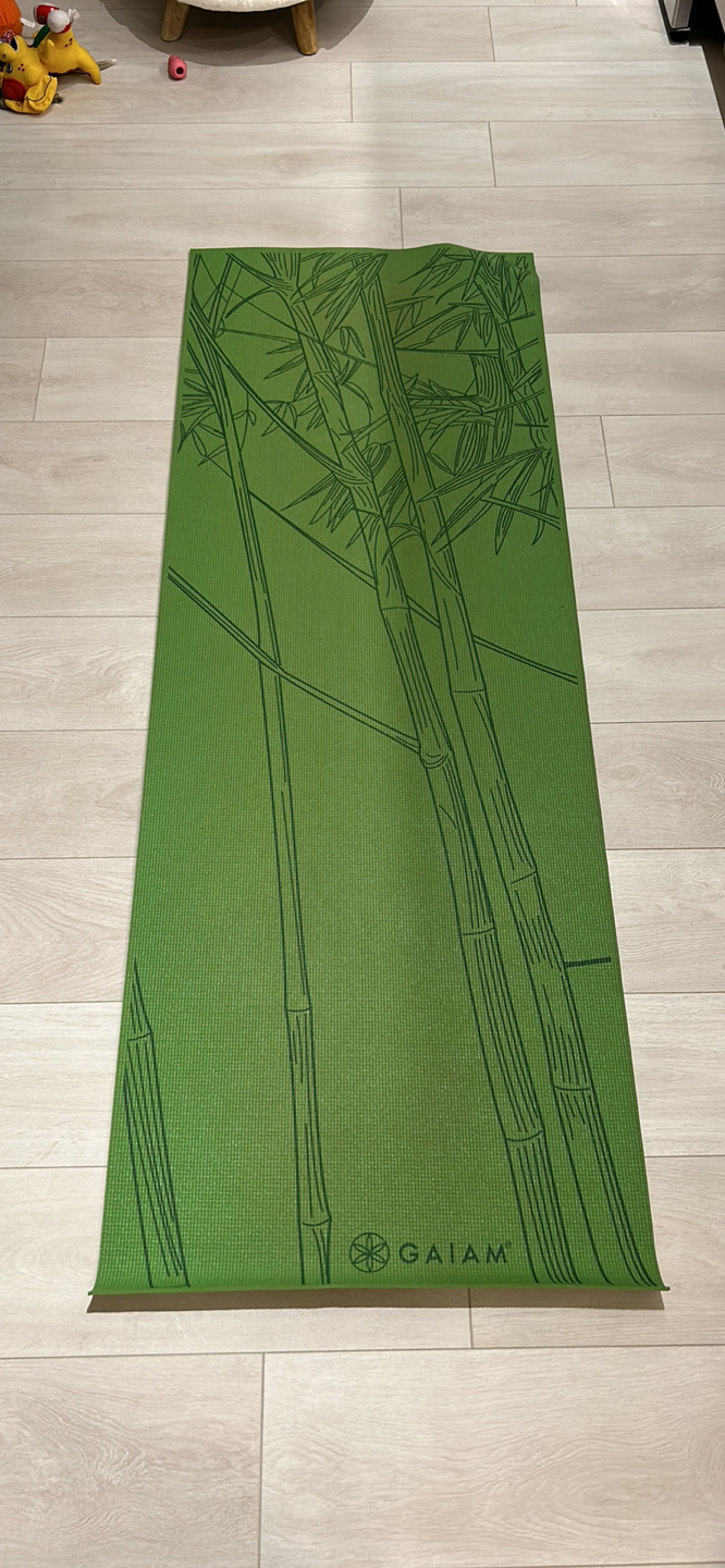 Gaiam Yoga Mat thumbnail
