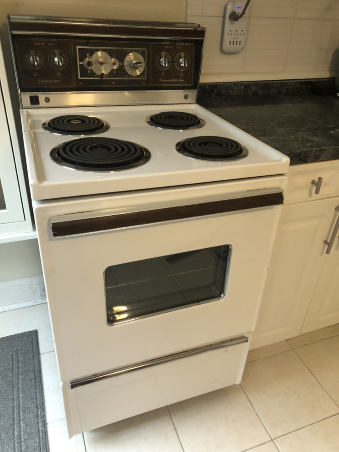 Vintage 24 inch electric coil range