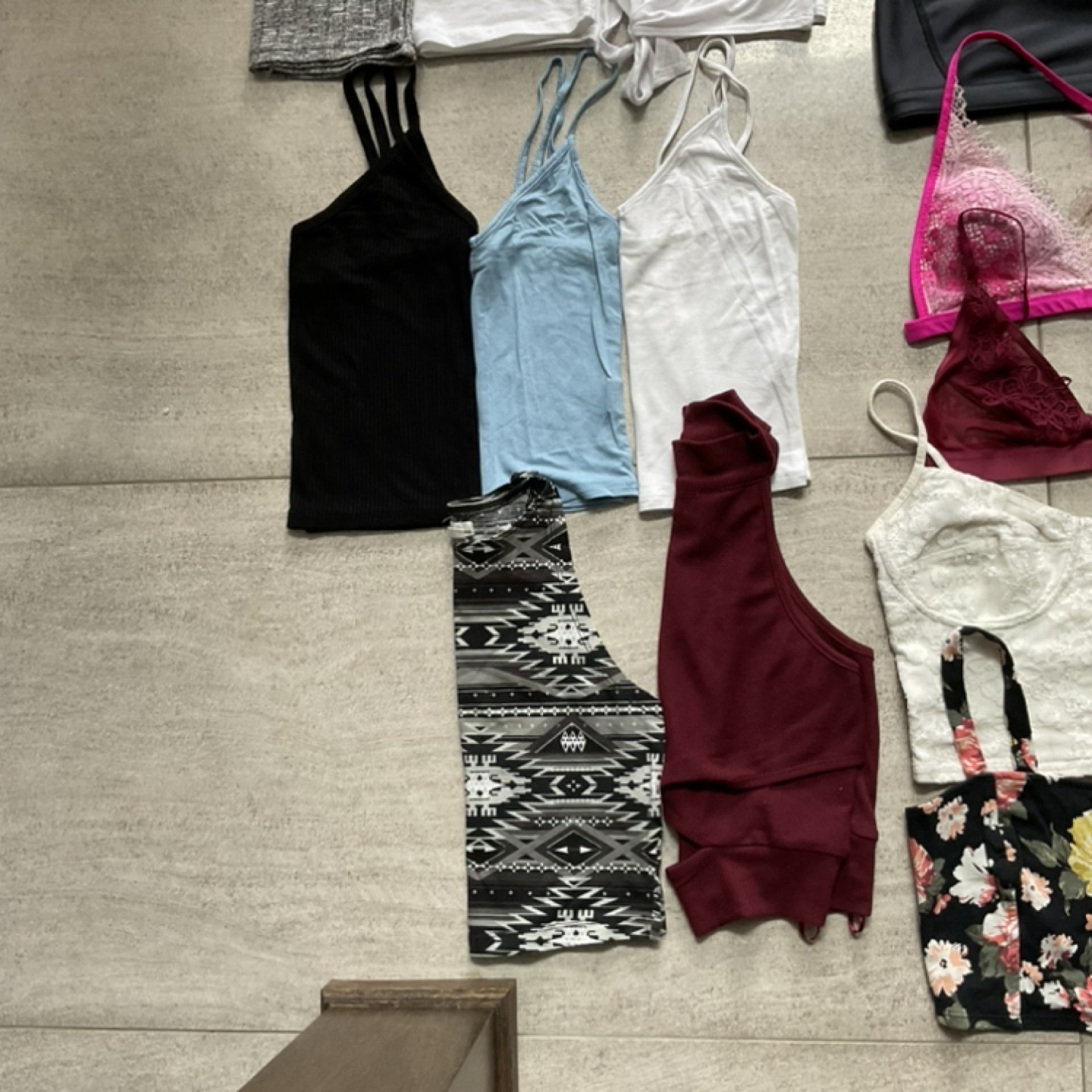 ☀️ XS/S LOT OF 22 TANK TOPS ☀️ - photo 5