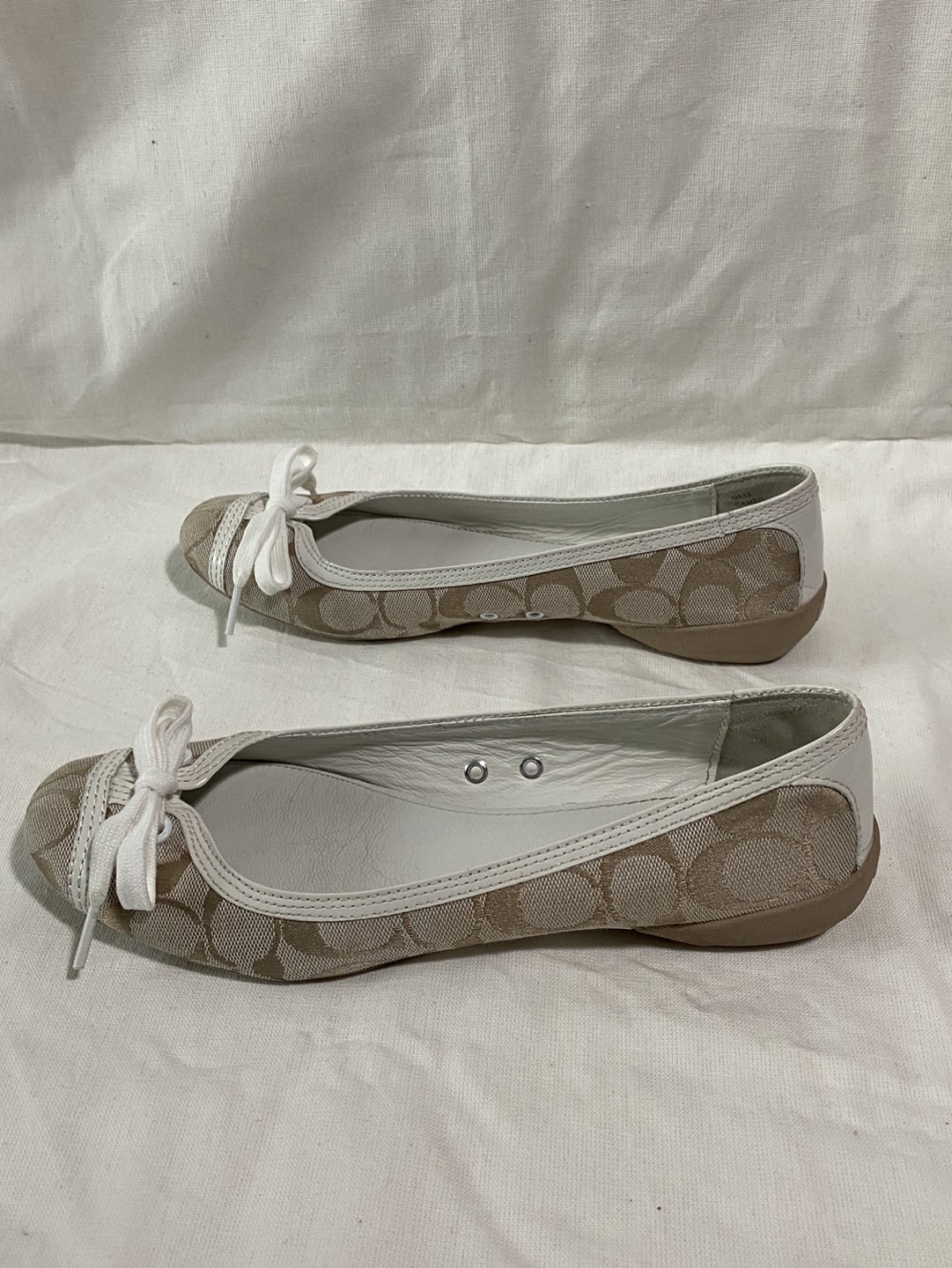 Coach Cameo Signature Ballet Flats 9 image indicator(2)