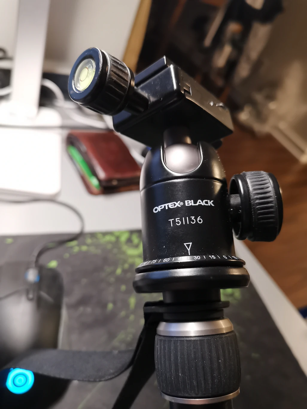 Opted Black Travel Tripod thumbnail