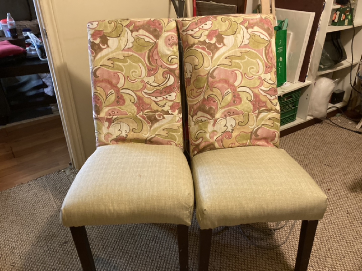 Free chairs thumbnail