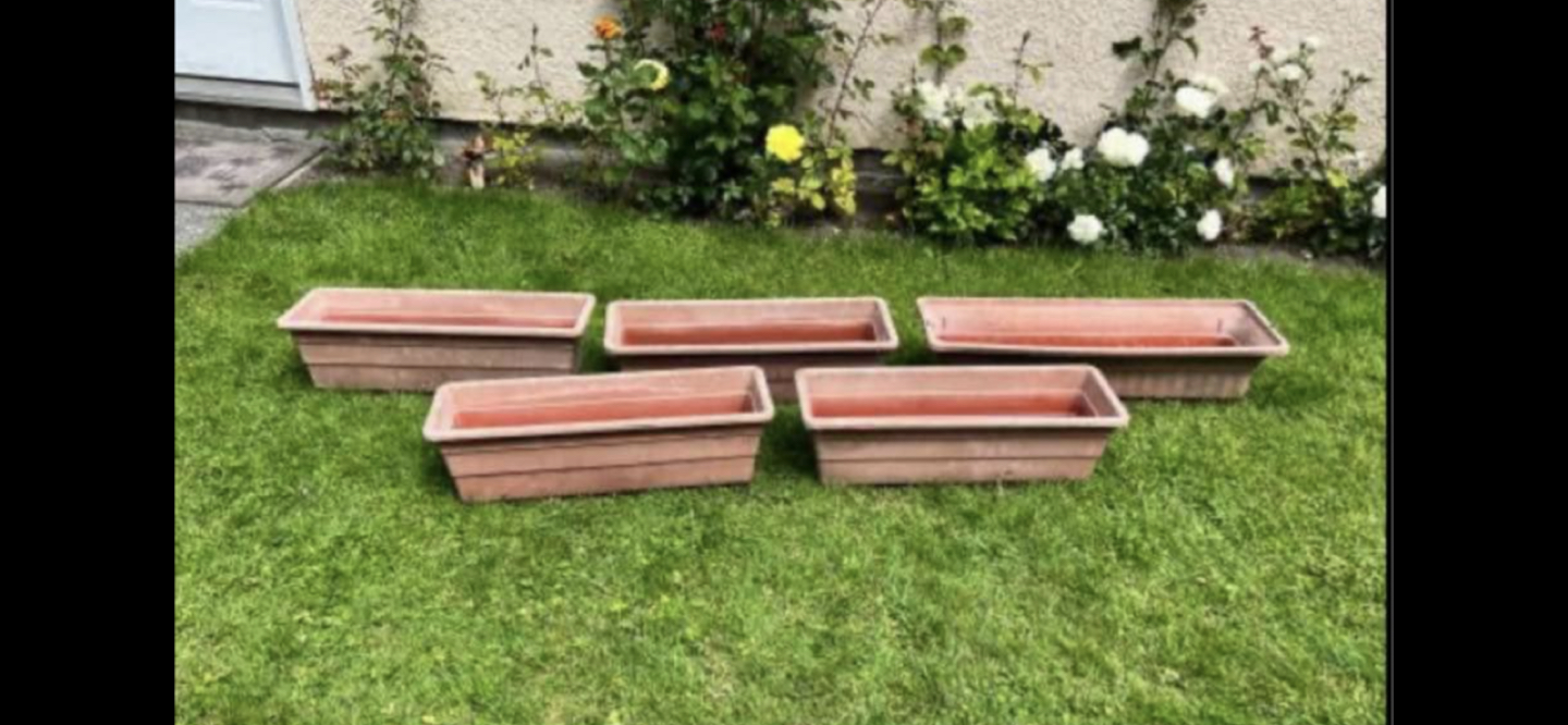2 medium rectangular planters thumbnail