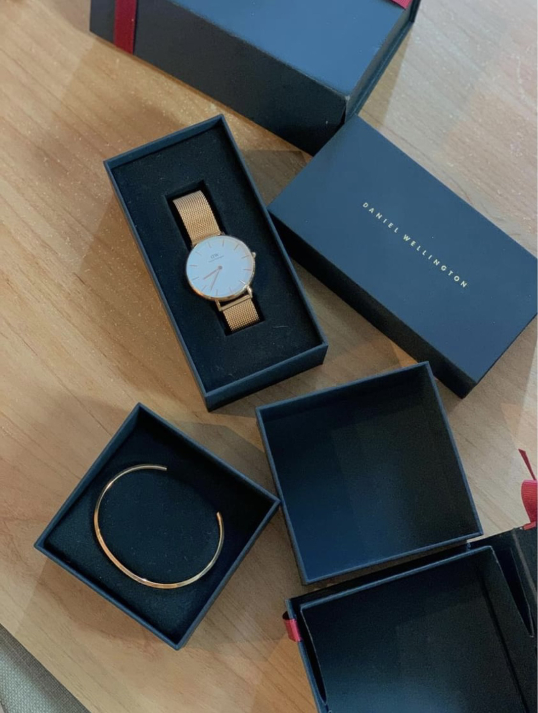 Daniel Wellington watch and bracelet thumbnail