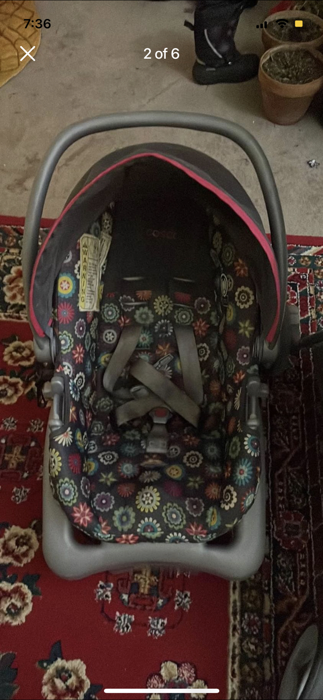 Cosco stroller with infant car seat - photo 3