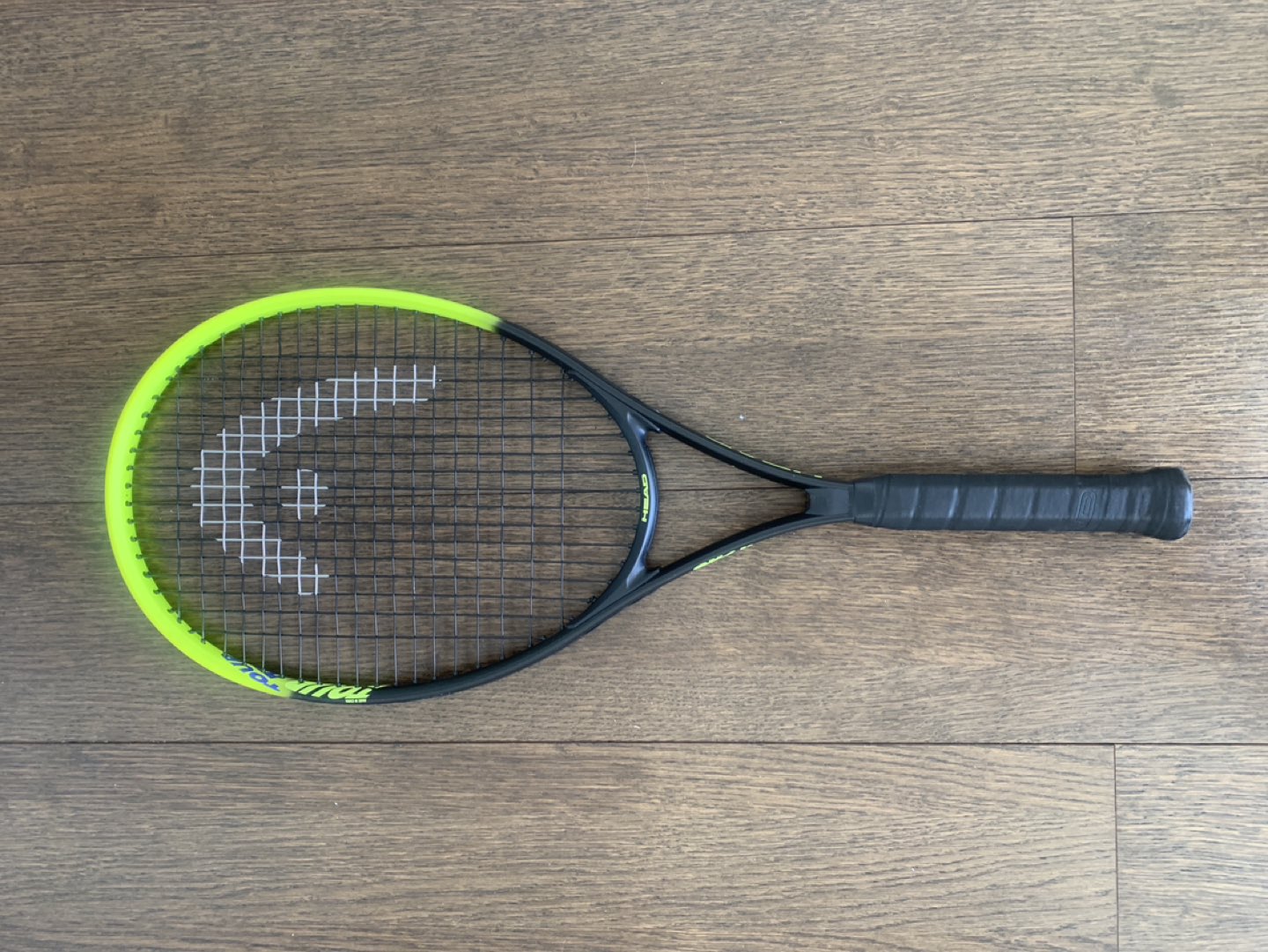 Tennis racket