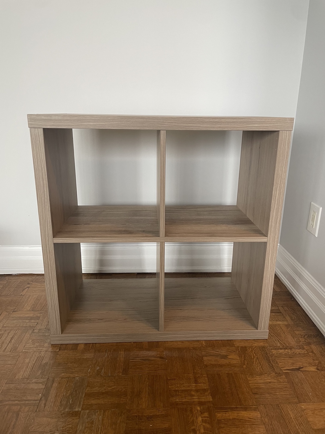 IKEA Kallax LIKE NEW, Lightly used