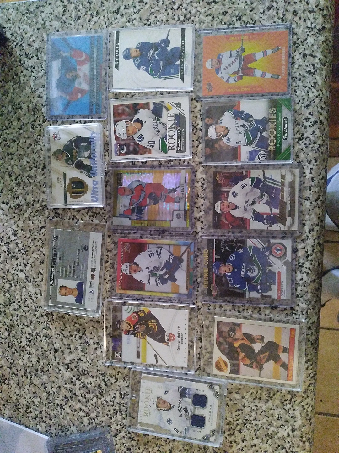 hockey cards lot thumbnail