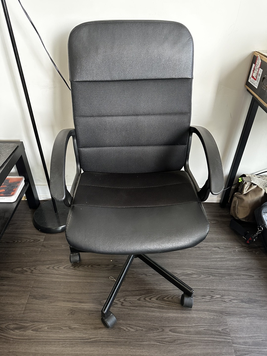 📢 FOR SALE: IKEA RENBERGET Swivel Chair - Black Brown 🏷️