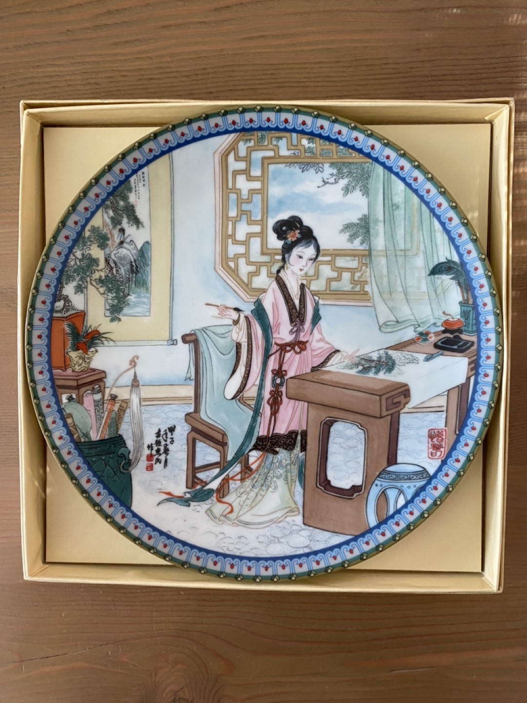 Imperial Jingdezhen Porcelain ‘Beauties of the Red Mansion’ thumbnail