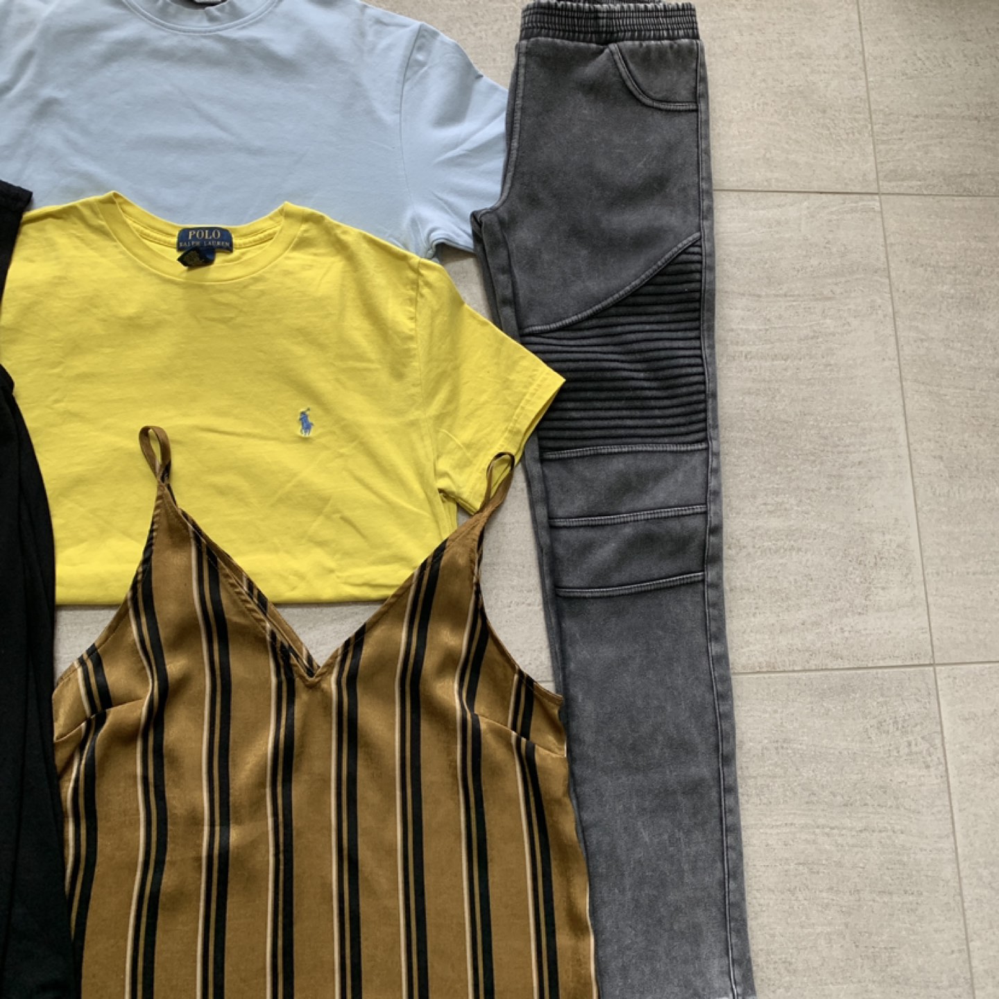 XS/S LOT OF WOMEN’s CLOTHES - photo 4