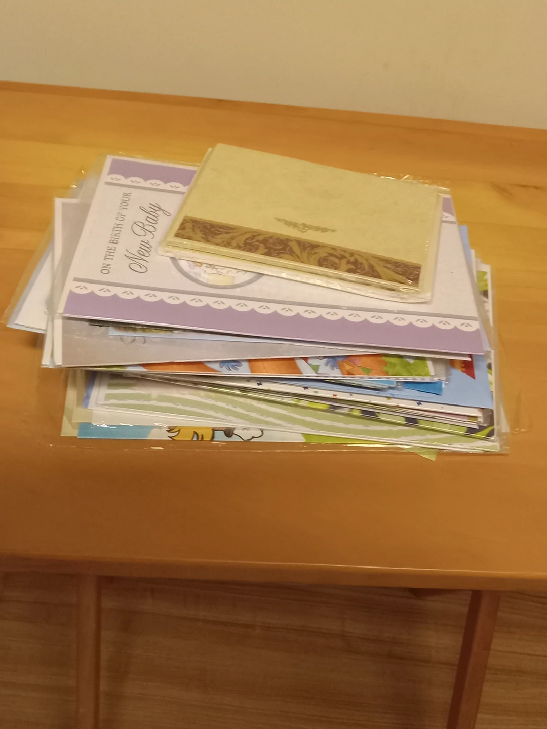 Greeting cards image indicator(3)