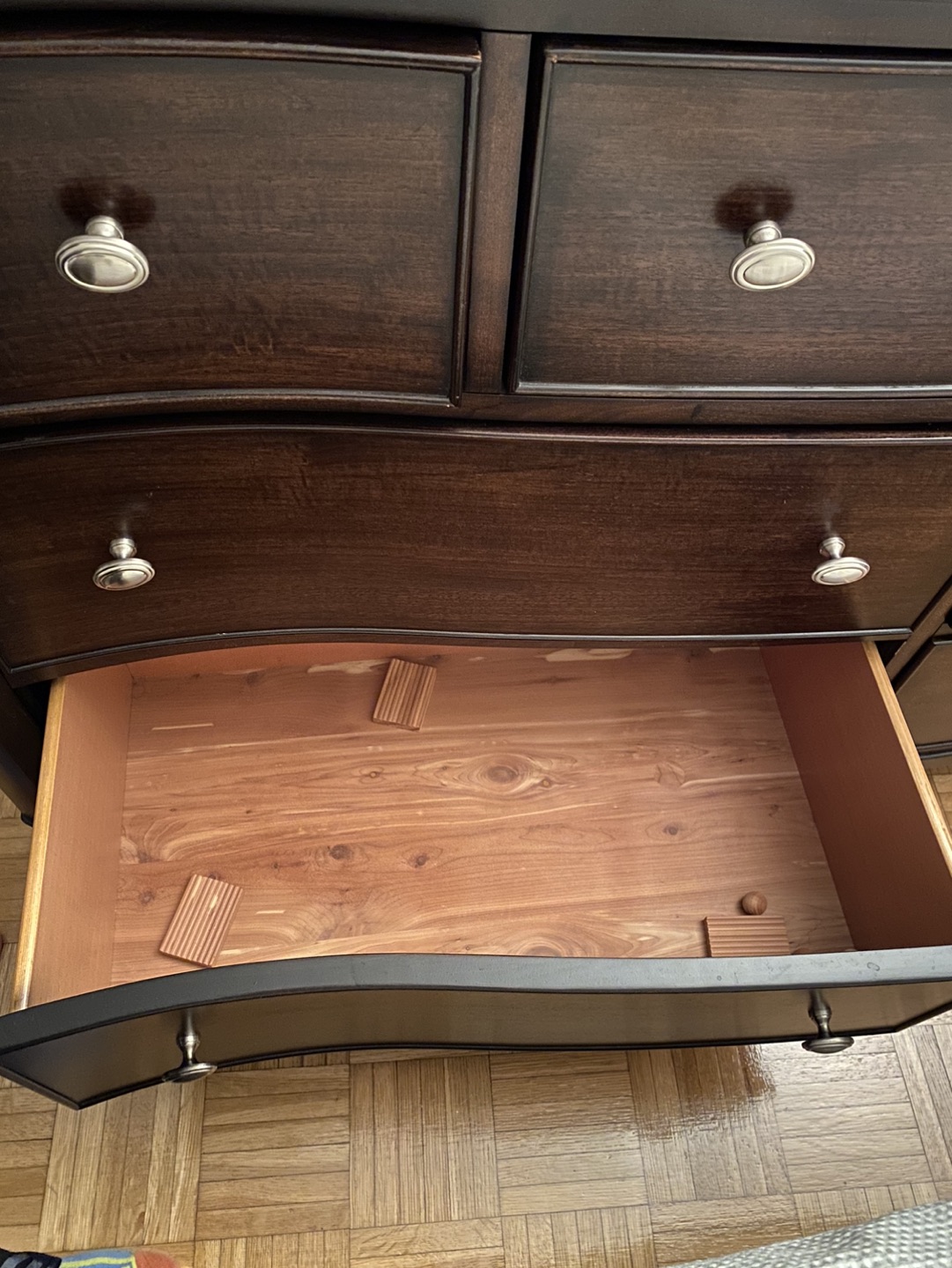 Legacy Furniture Dresser - photo 2