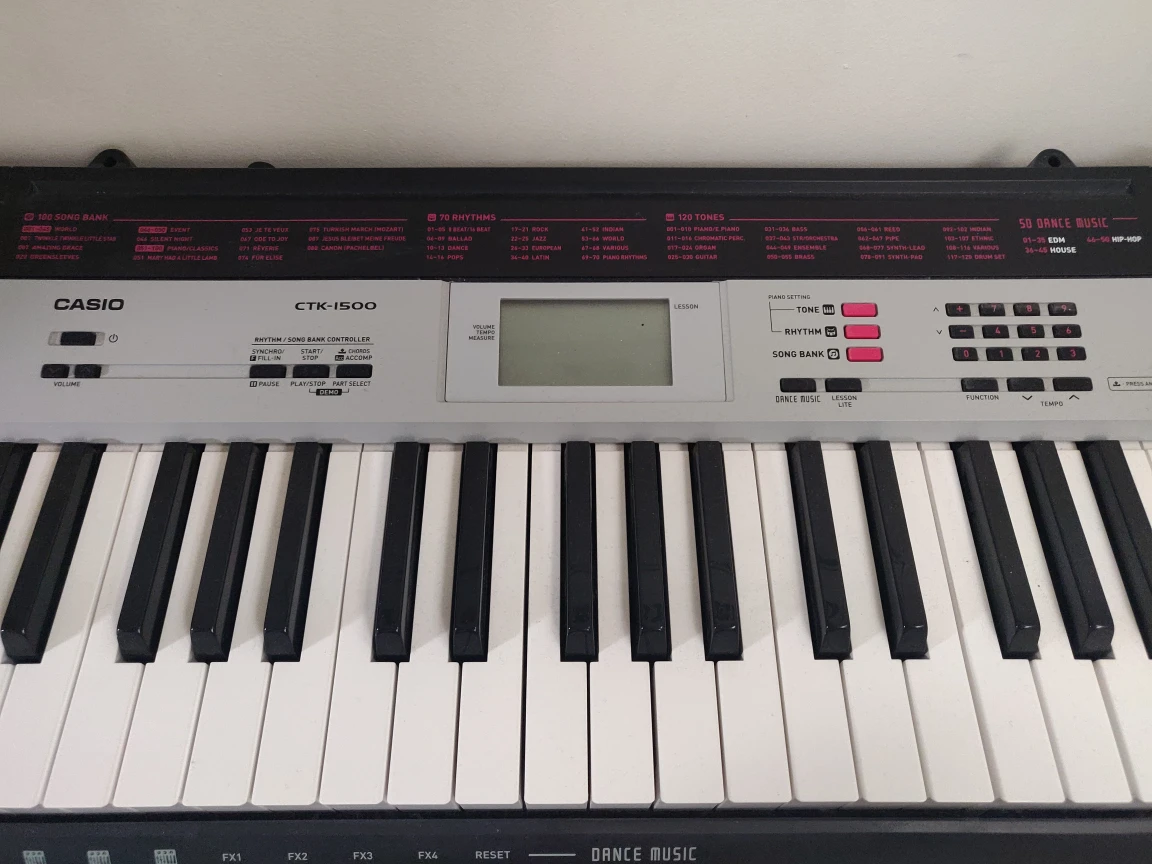 Casio CTK-1500 Electronic Keyboard