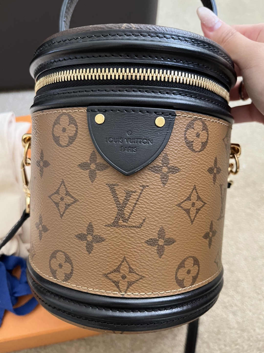 Authentic Louis Vuitton Reverse Monogram Cannes Bag - photo 3