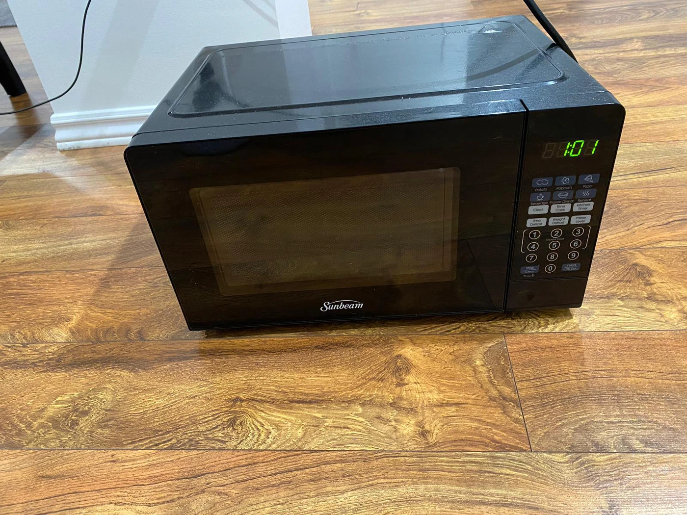 Microwave - photo 3