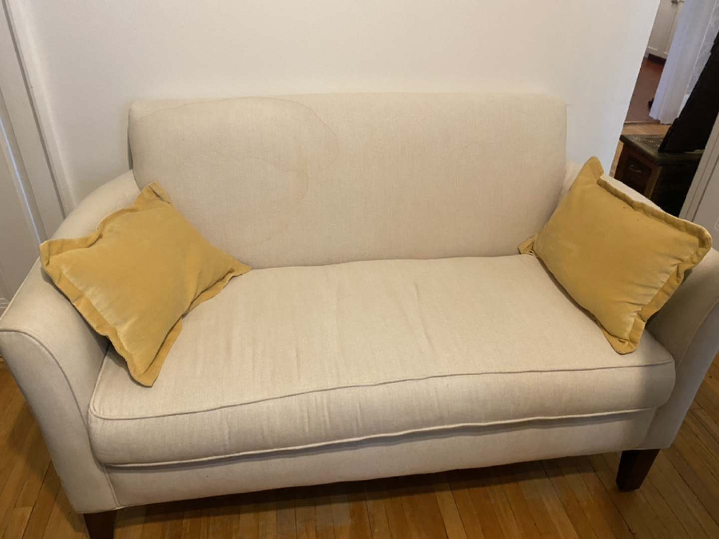 Structube small love seat