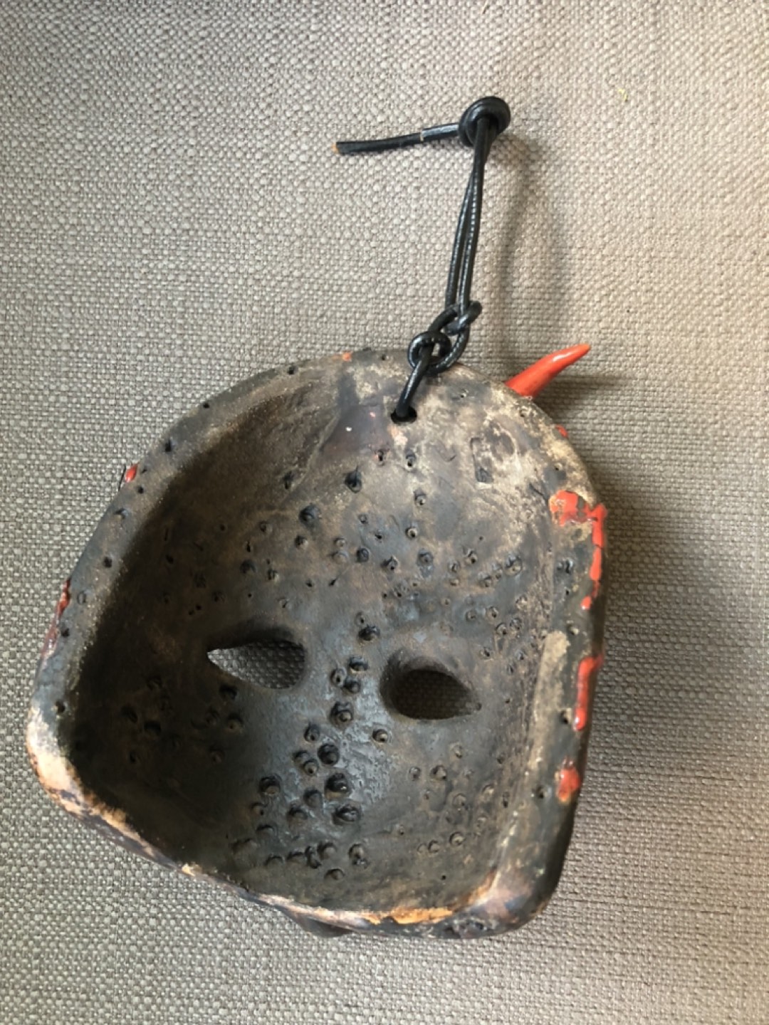 Roman mask made from volcanic rock. Bought in Vesuvius 6” x 5” - photo 2