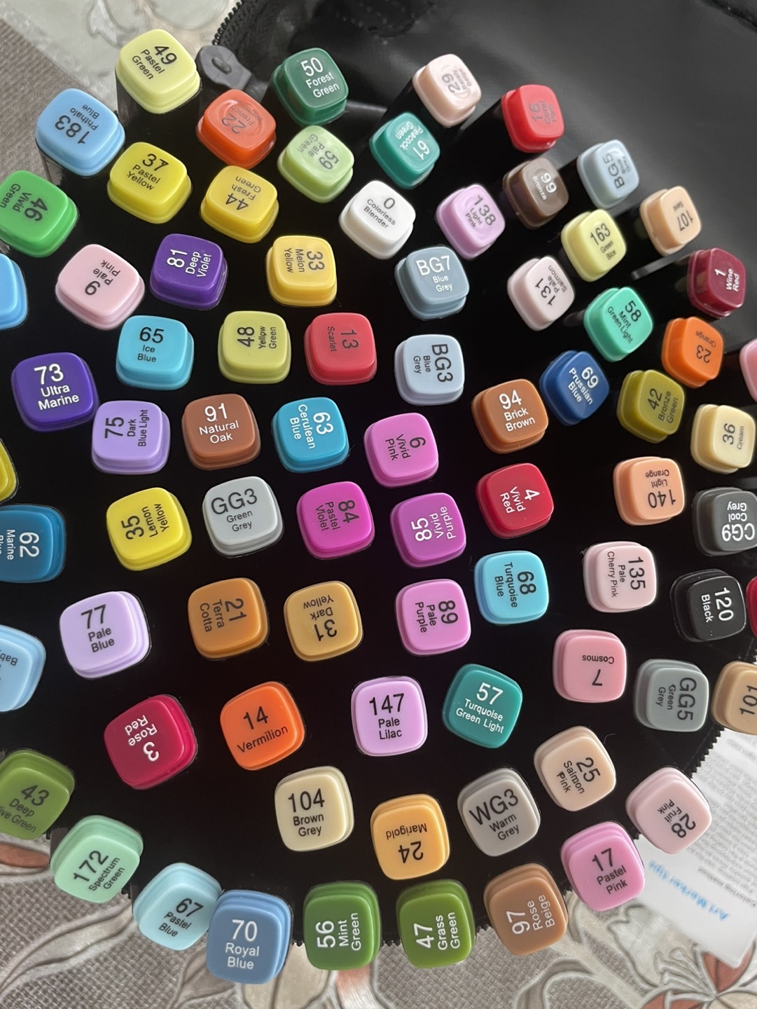 100 Colors Alcohol Markers thumbnail