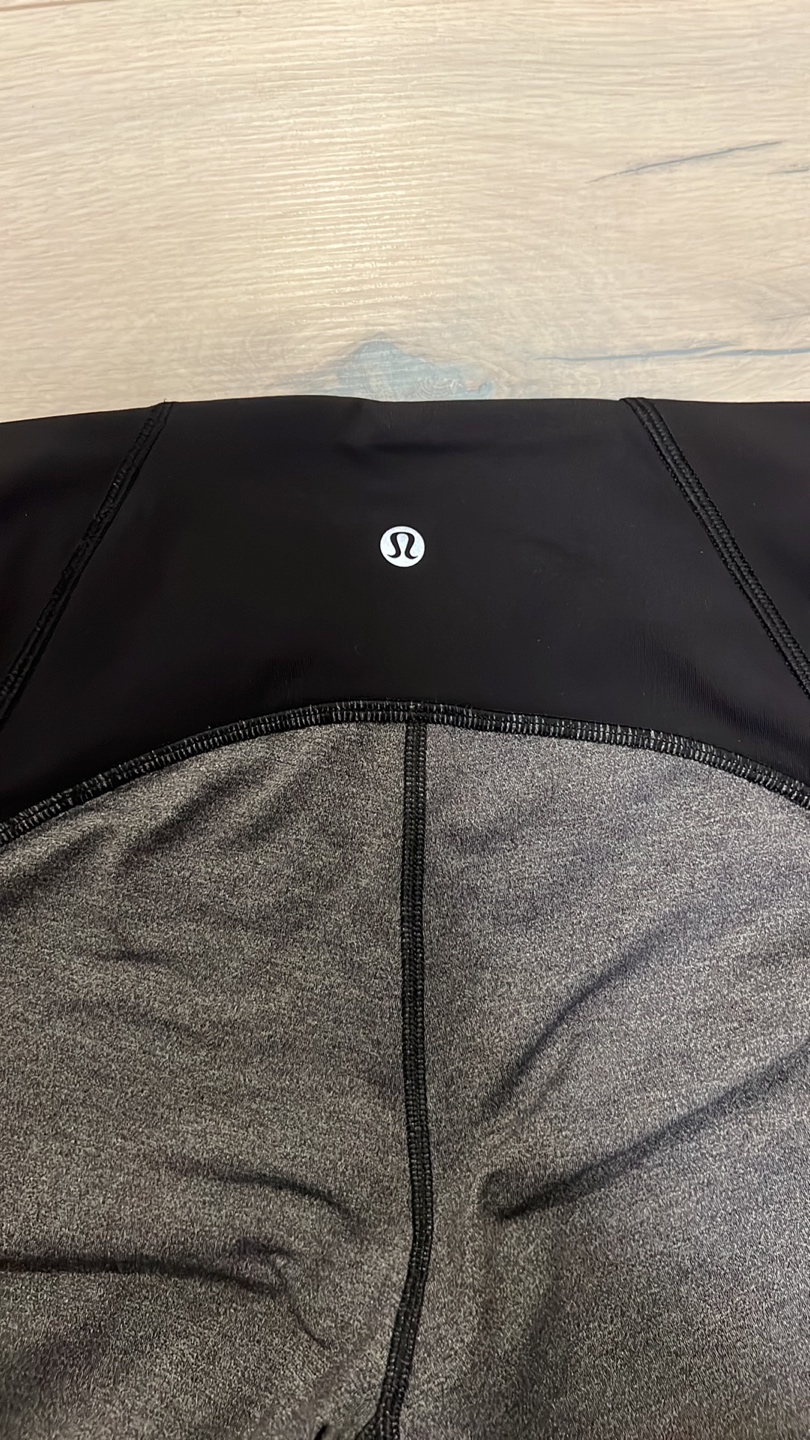 Lululemon wunder train 21” leggings size 6 - photo 2