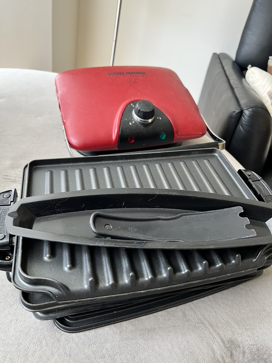 George Foreman Grill (w/ all accessories) thumbnail