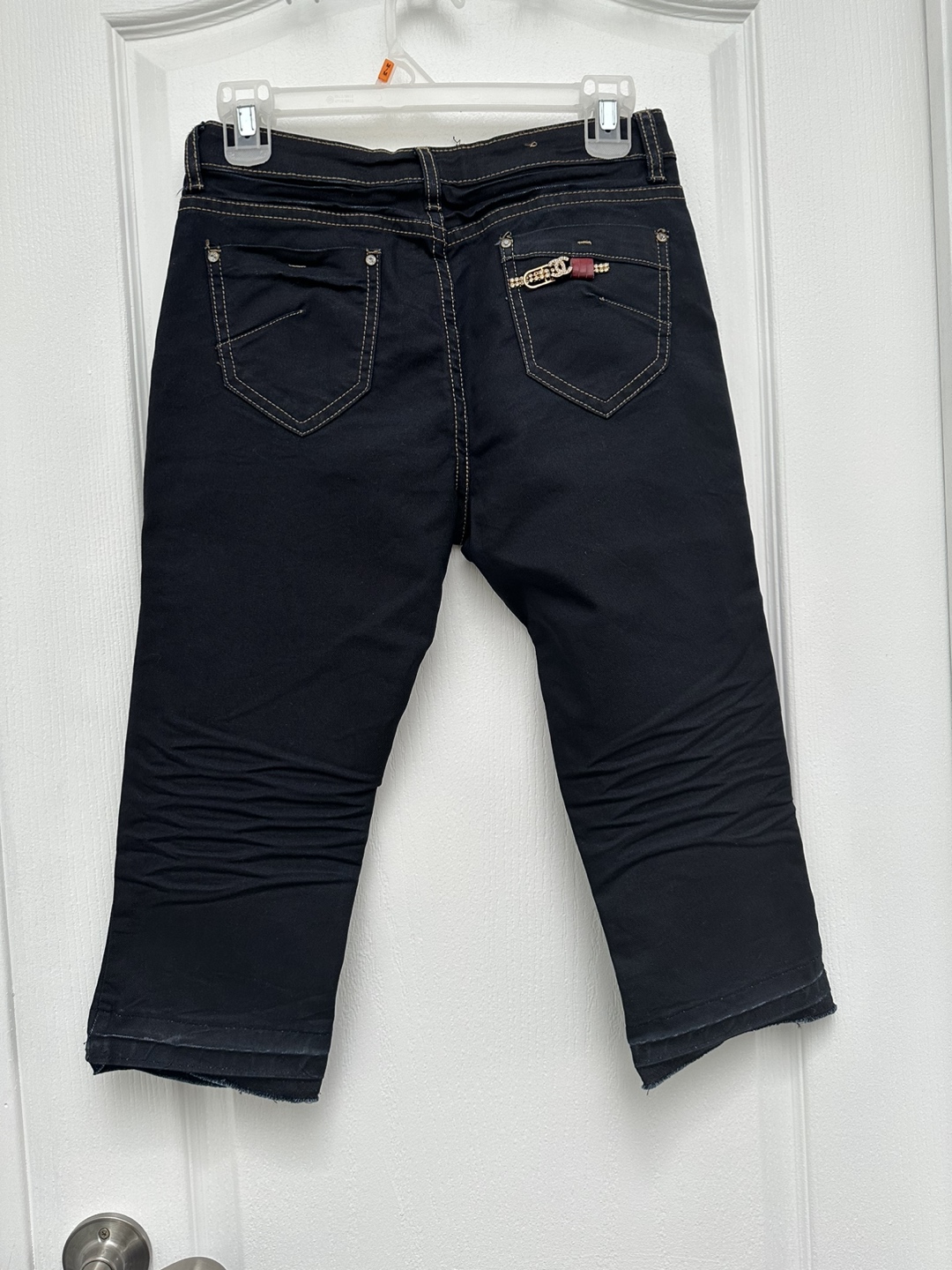 Navy Blue Carpi 🥕 image indicator(2)