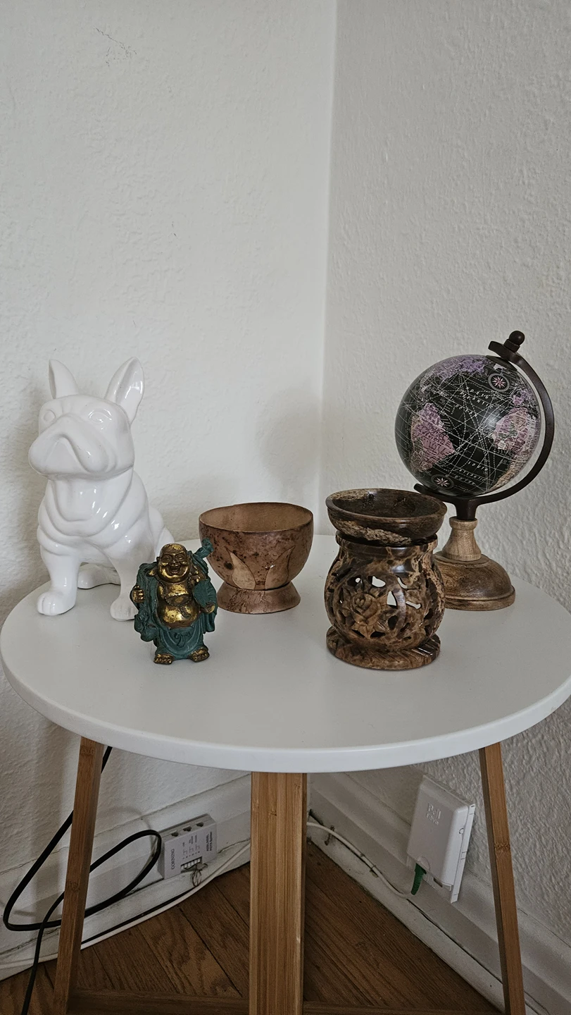 Small decor thumbnail