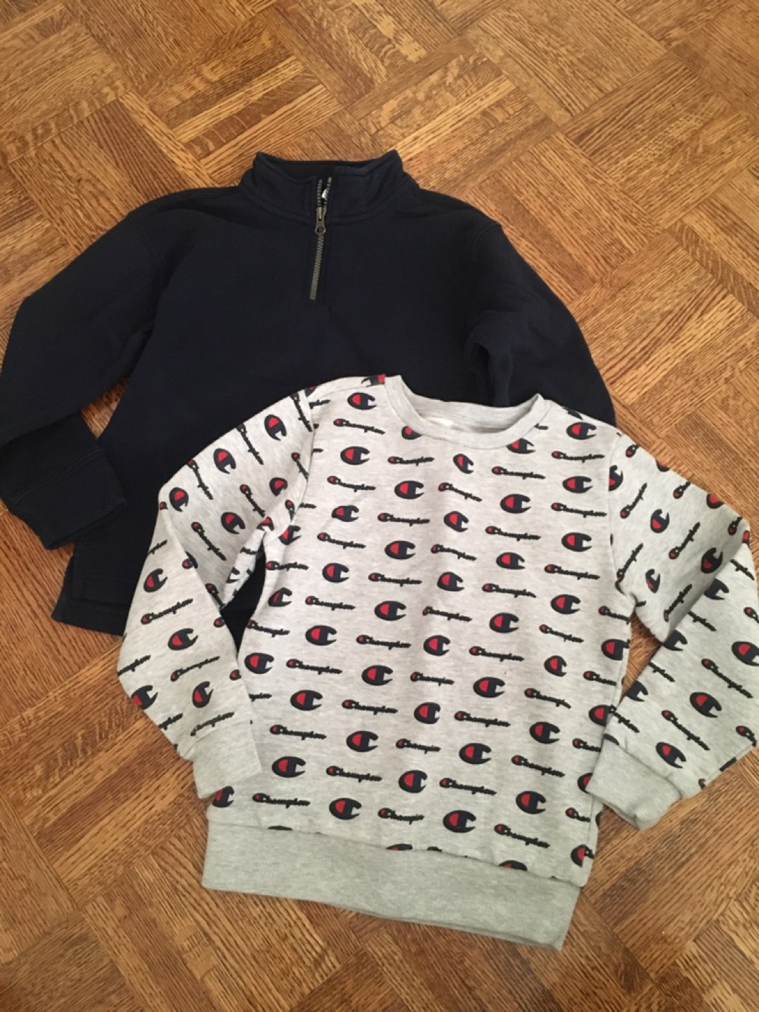 2 Sweatshirts for boy 6-7yo thumbnail