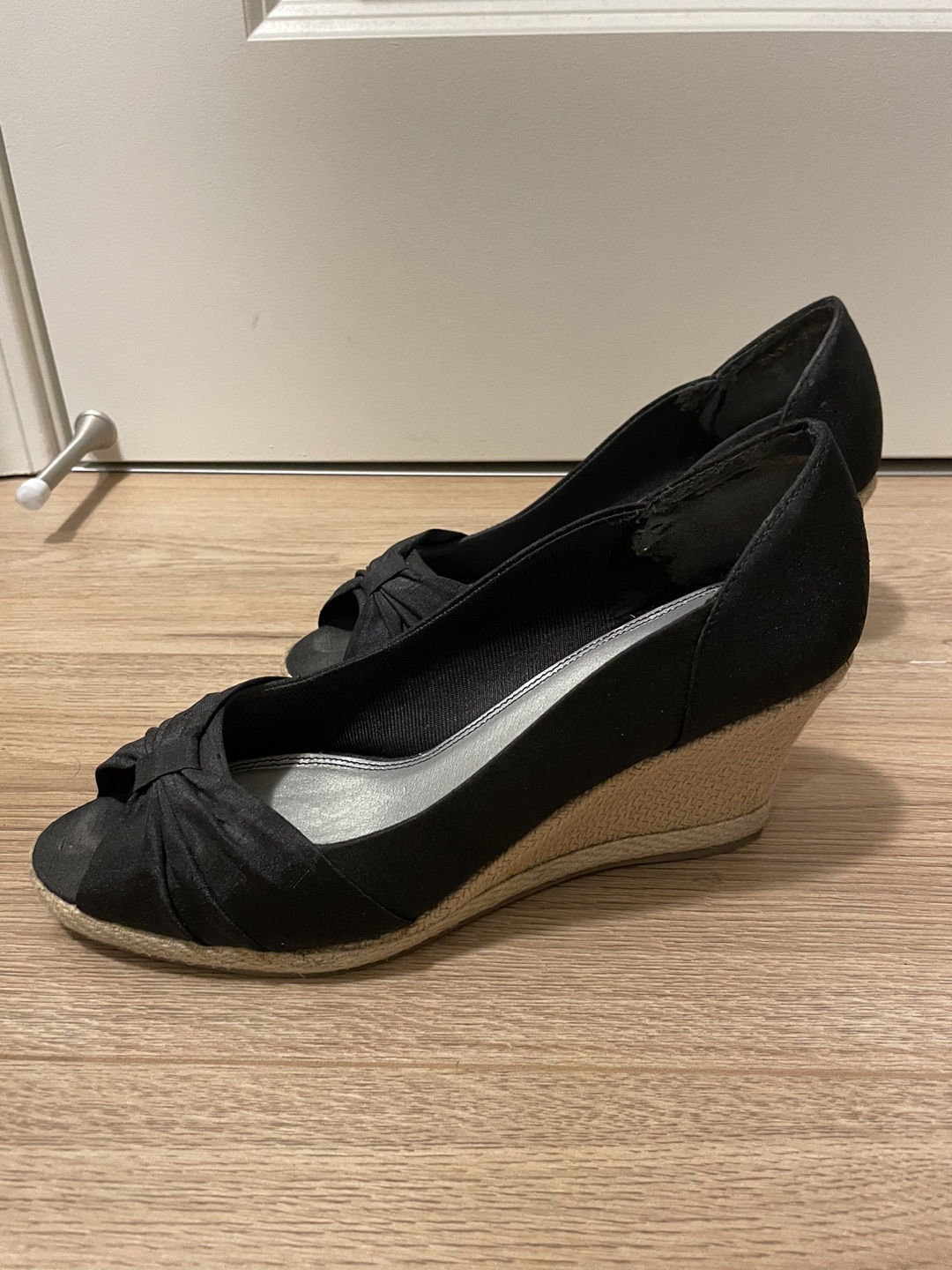 GUC Naturalizer Wedge Sandals Size 8.5 - photo 2