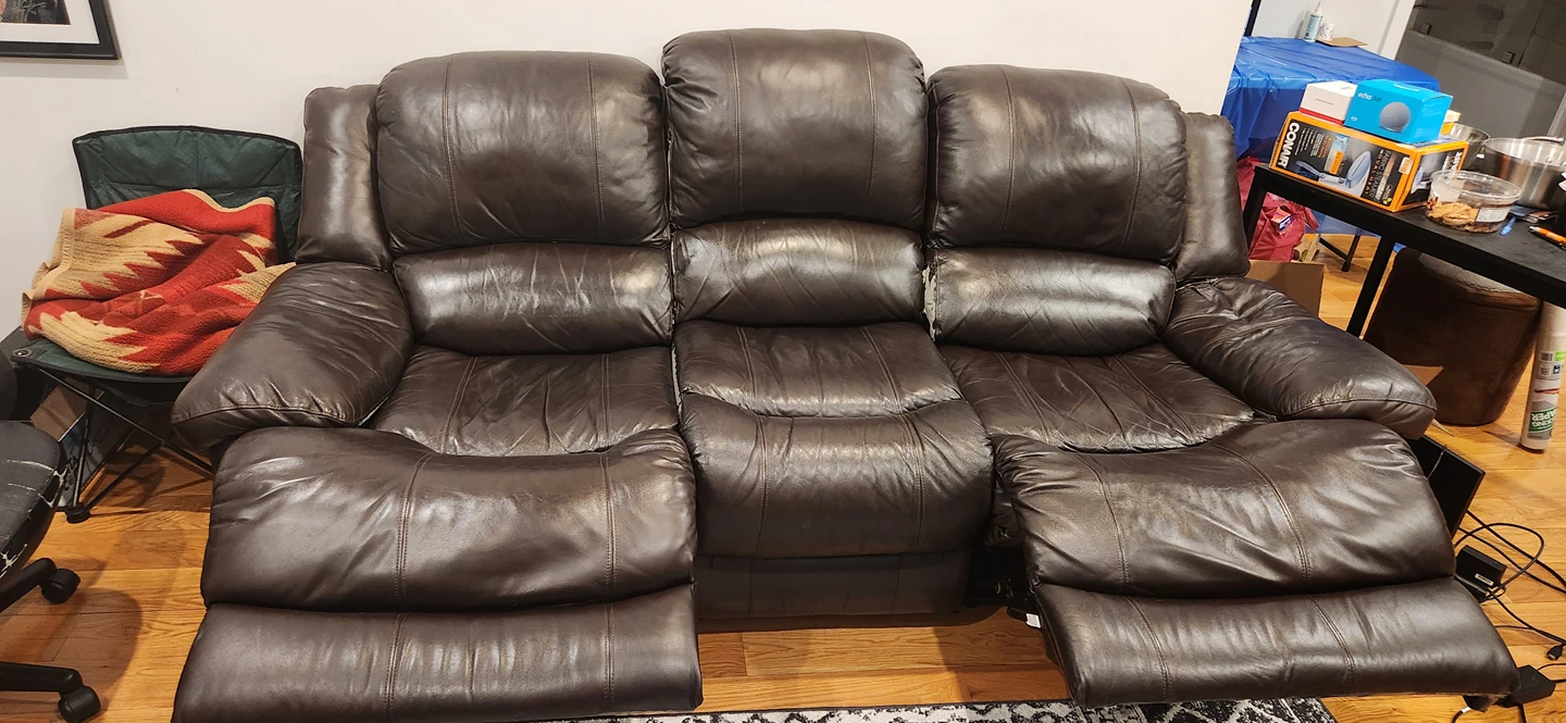 Leather reclining couch - photo 2