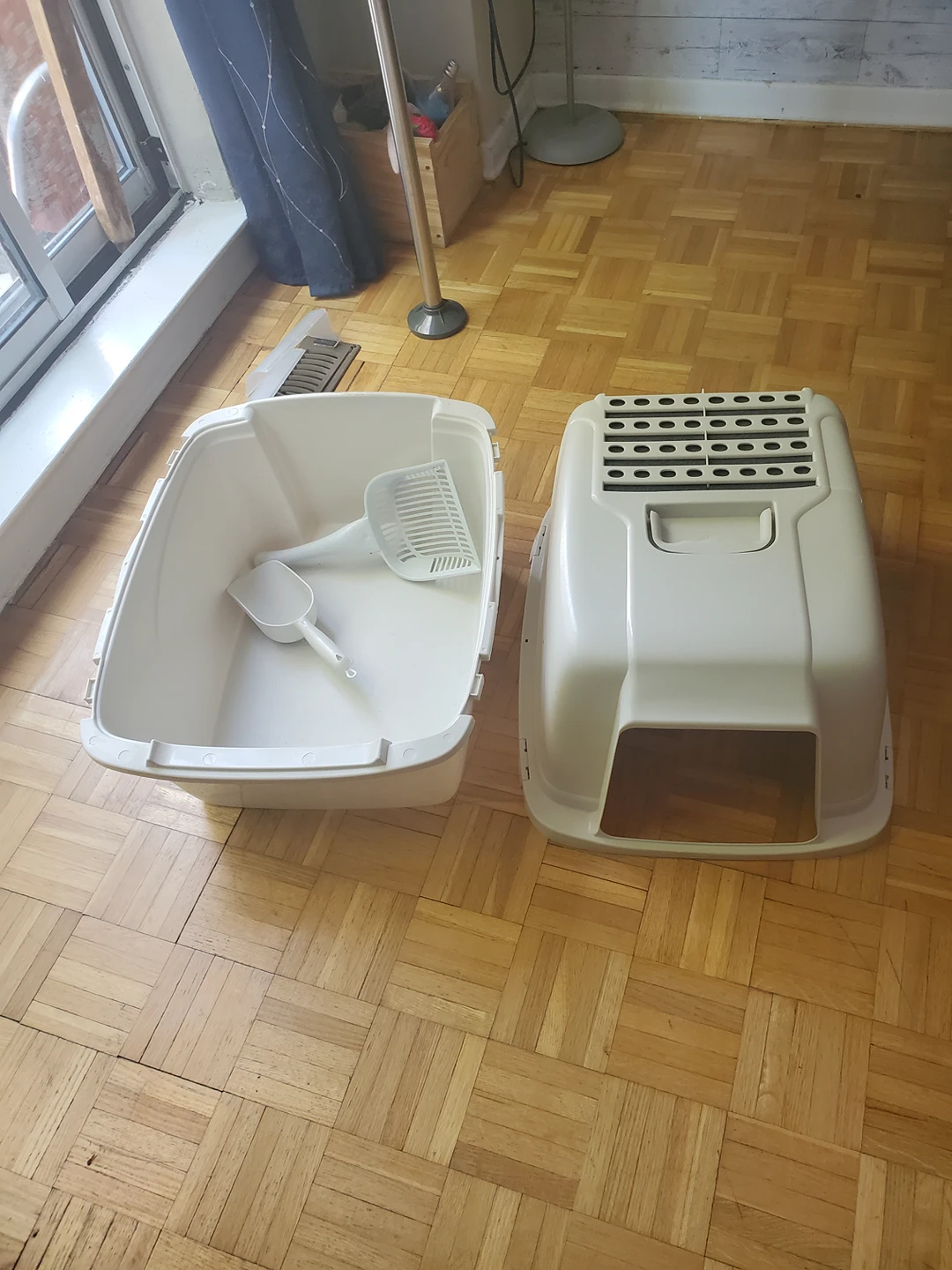 cat litter box / Food dish - photo 4