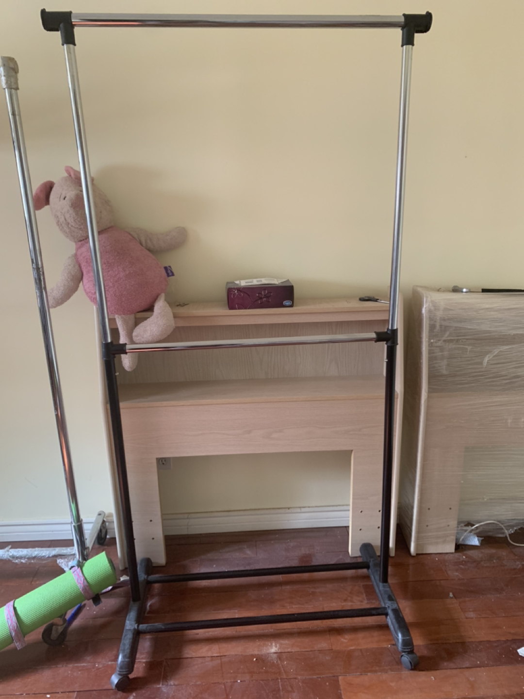 Adjustable Clothing Rack