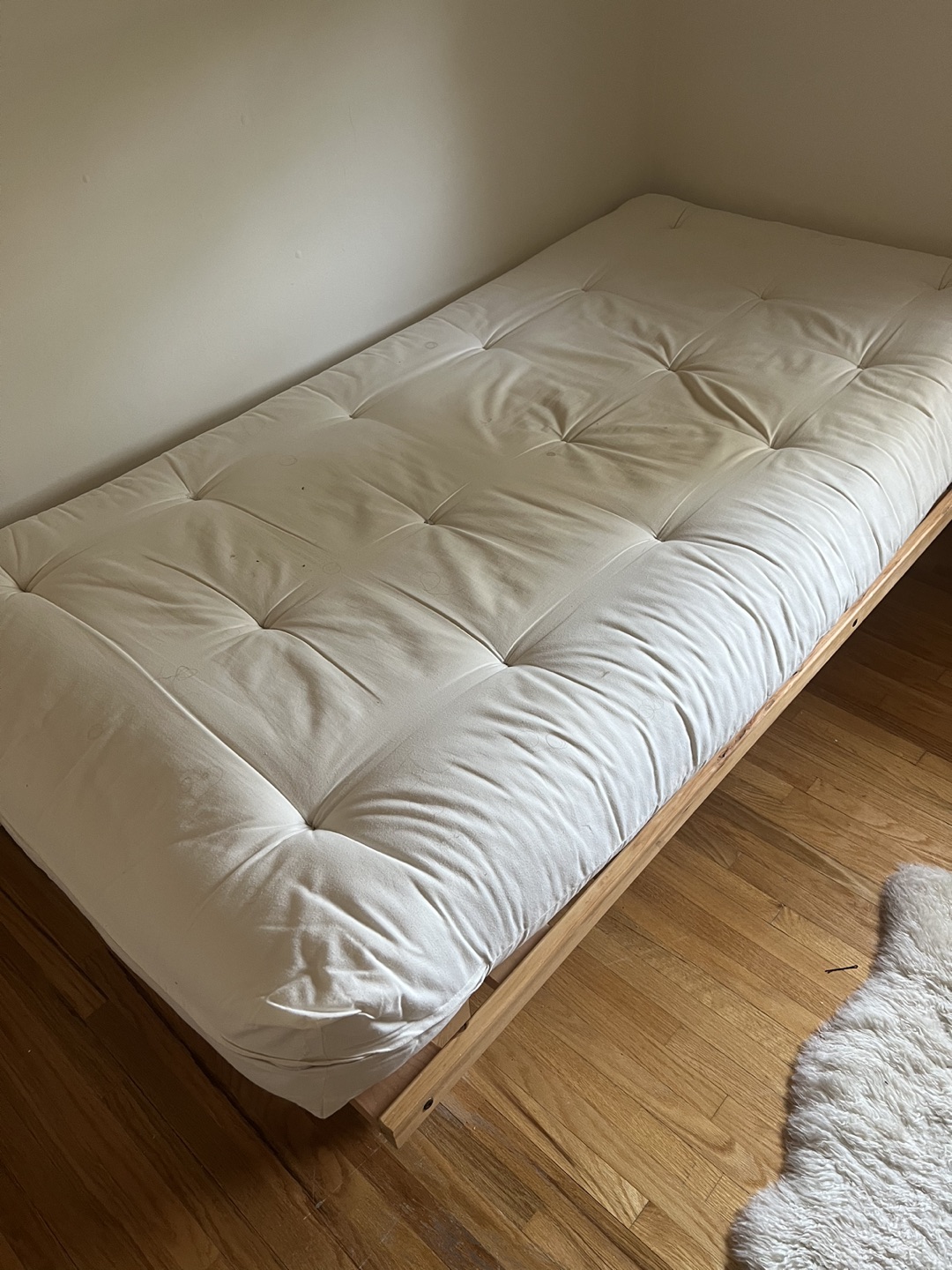 Single Futon Bed + Wooden Frame - photo 4