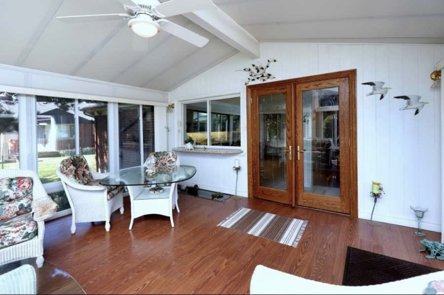 Patio furniture - photo 3