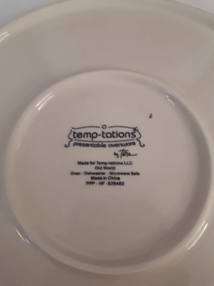 4 Temp-tations Old World  8" Fluted Salad/Dessert Plates - photo 3