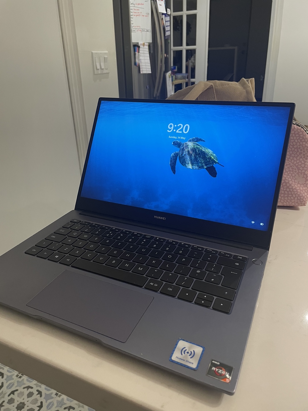 HUAWEI Laptop image indicator(3)