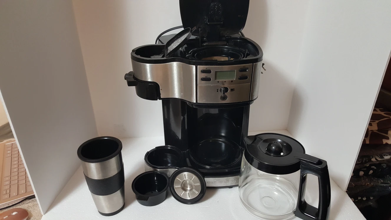 Hamilton Beach 2 Way Single Serve plus full Port Coffee Maker image indicator(5)