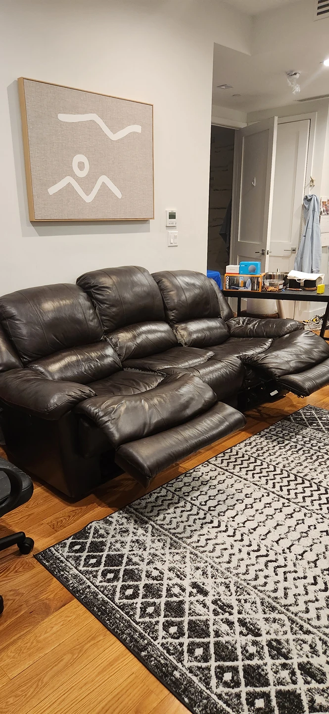 Leather reclining couch - photo 3