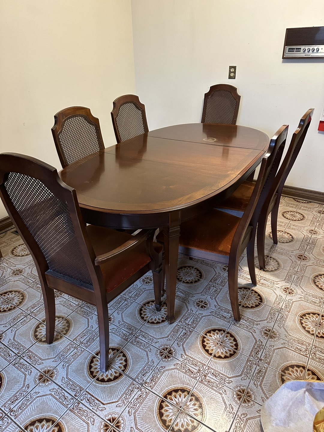 Vintage Wood Table with 6 chairs