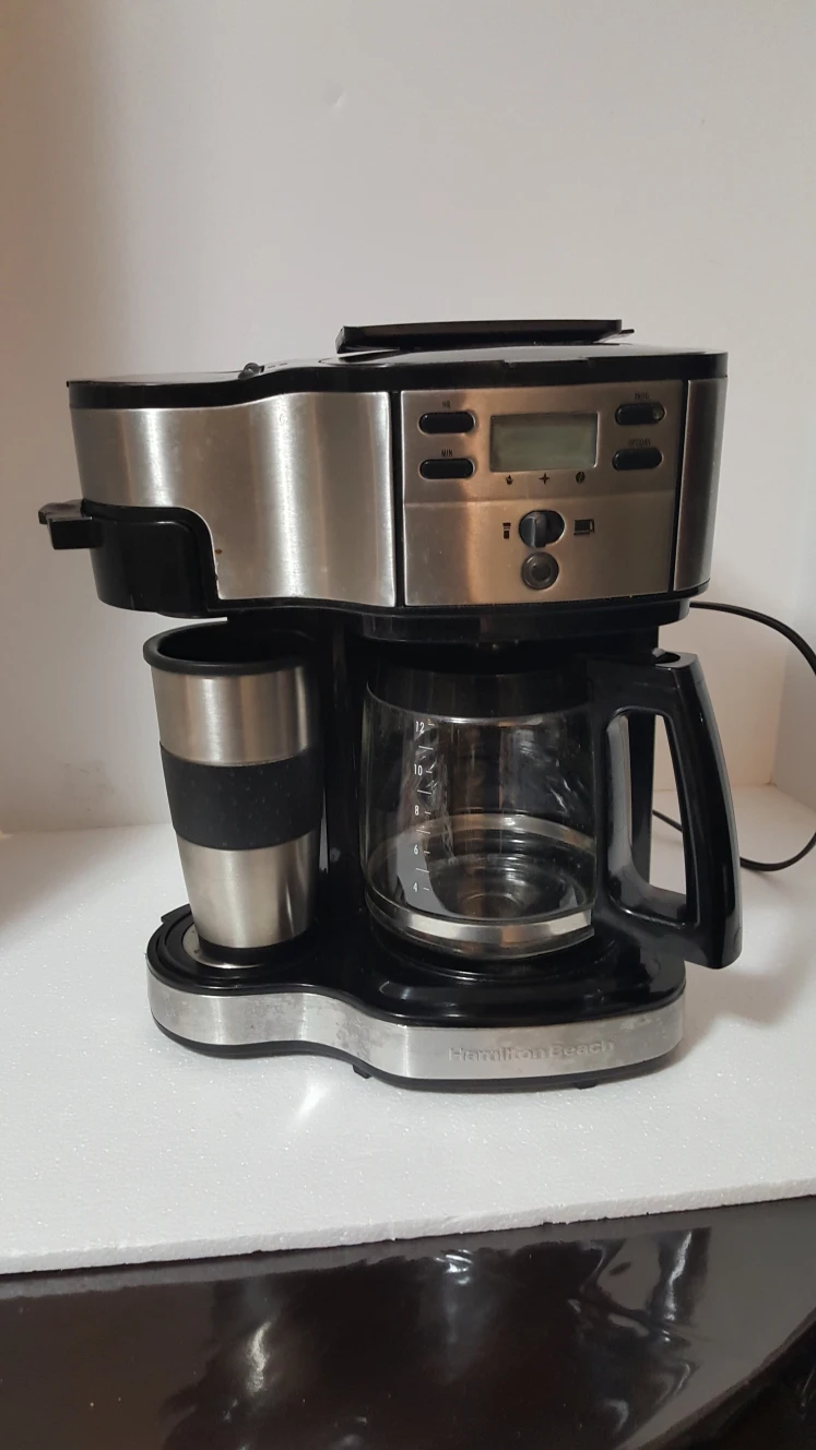 Hamilton Beach 2 Way Single Serve plus full Port Coffee Maker image indicator(2)