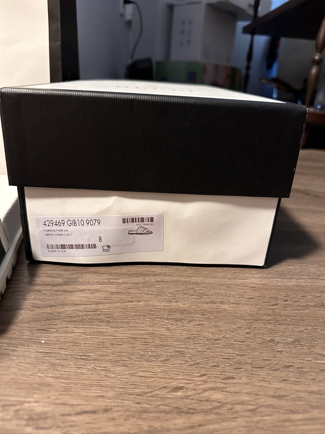 Authentic GUCCI flip flops - photo 3