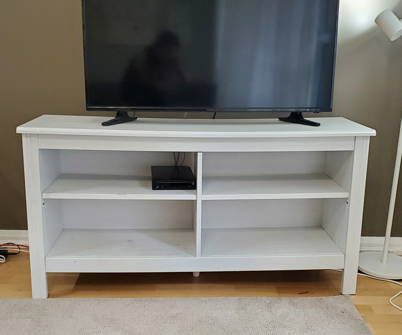TV table/ TV stand thumbnail