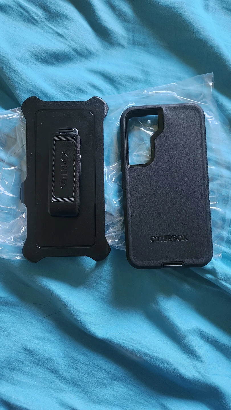 Otterbox Defender Case and Holster for Samsung S22