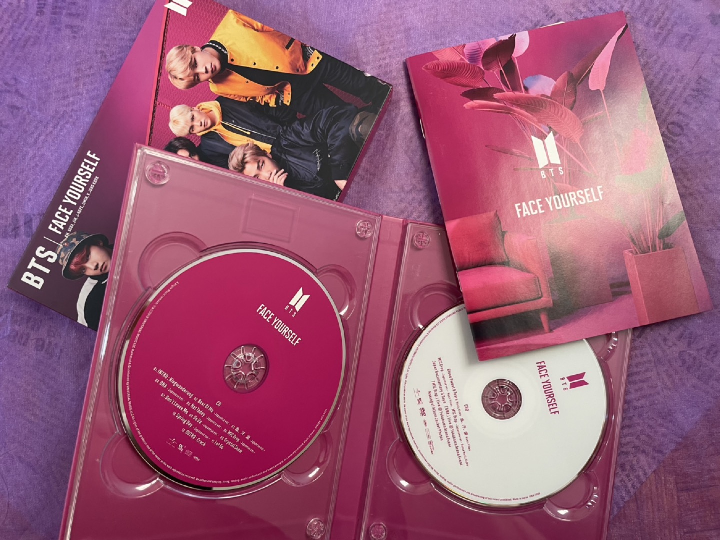 BTS OFFICIAL Album + 1 extra surprise photo-card - photo 3