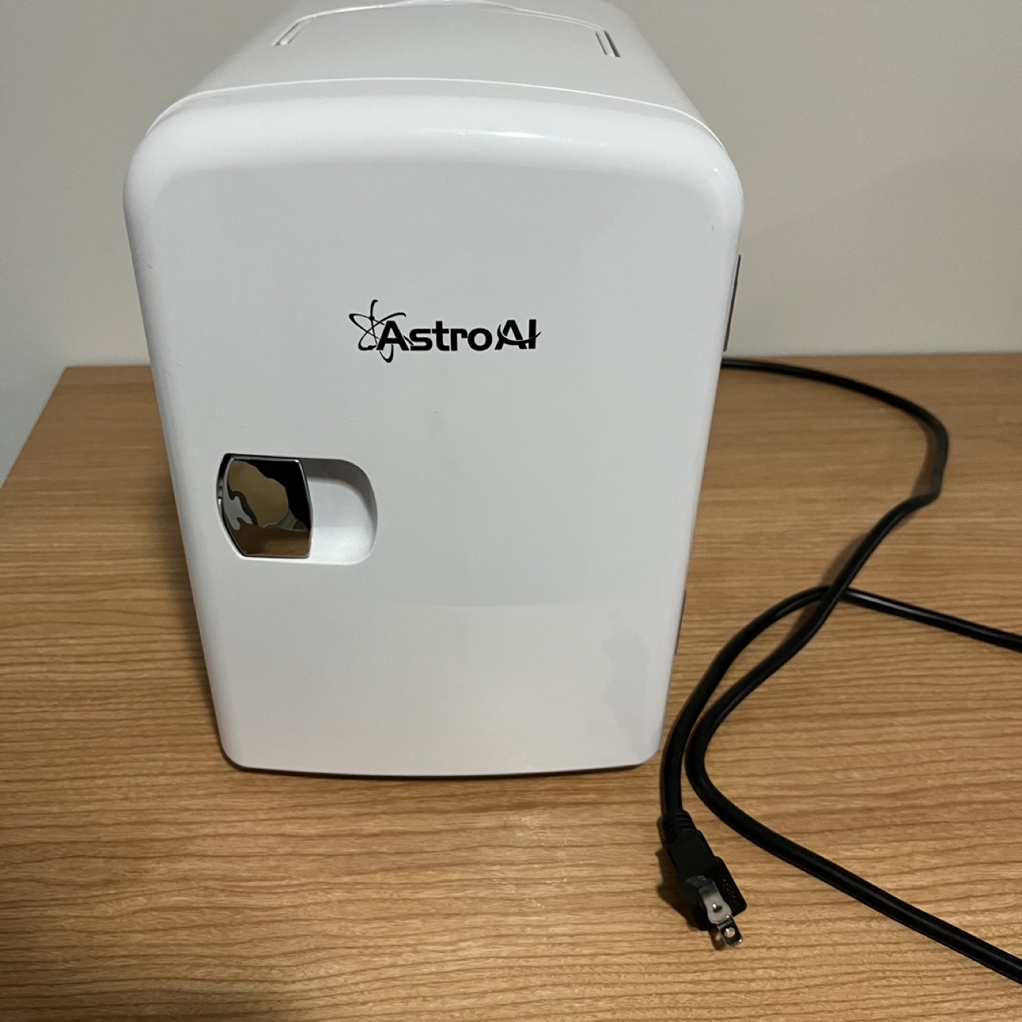 Like new - mini fridge