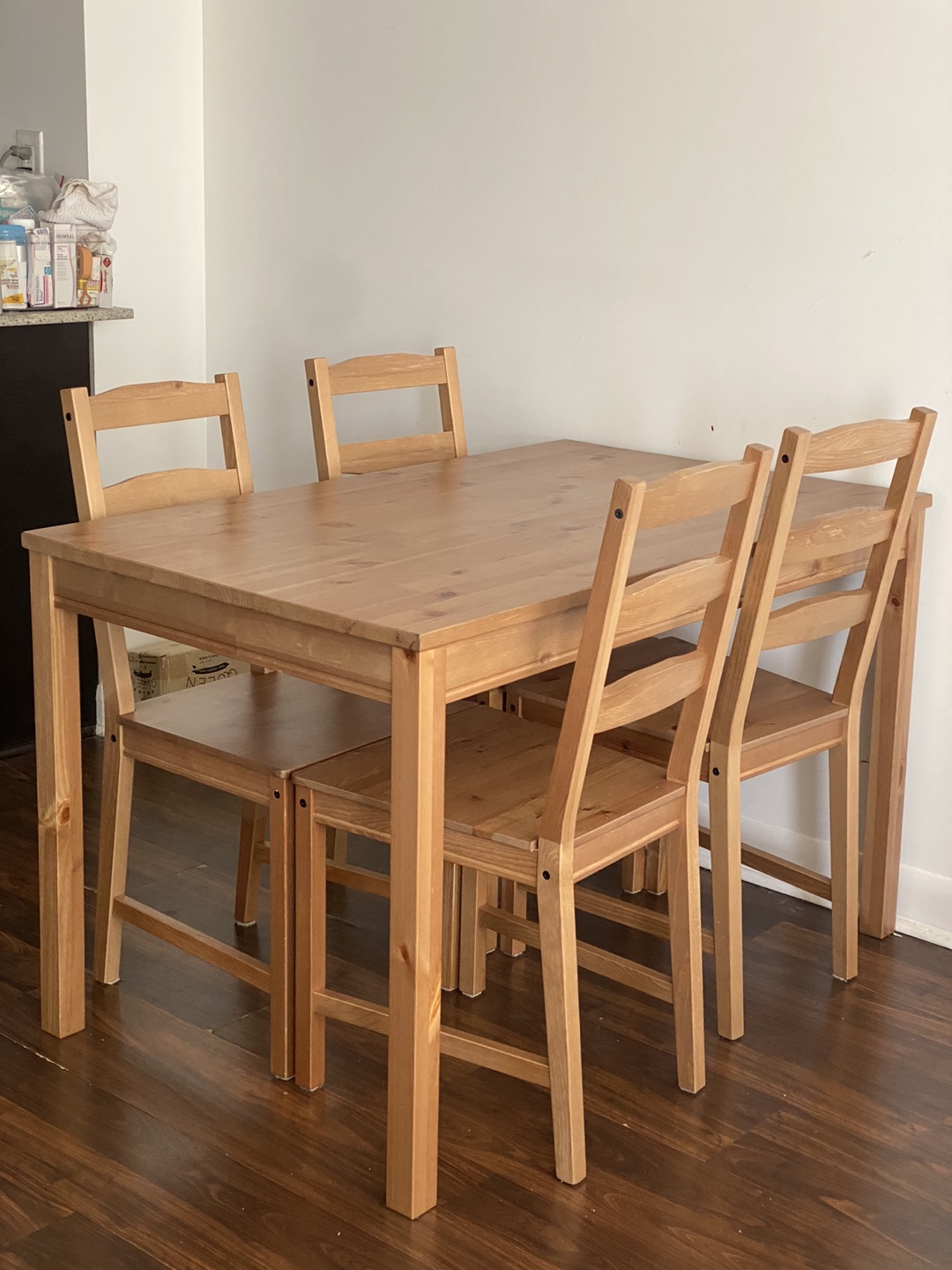 Table and chairs - Jokkmokk image indicator(3)